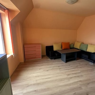 Alquiler de un apartamento acogedor y espacioso, 120 m², Varna, Bulgaria